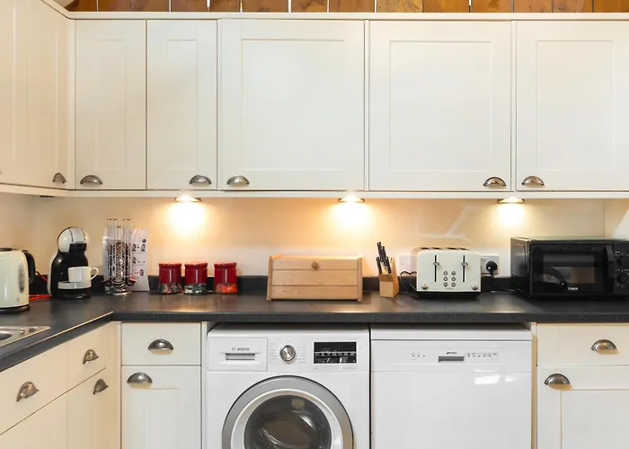 Sycamore * Cloughton